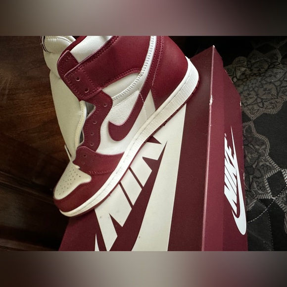 Jordan 1 - Picture 1 of 4